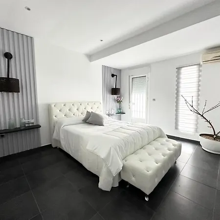 La Huerta Apartment *